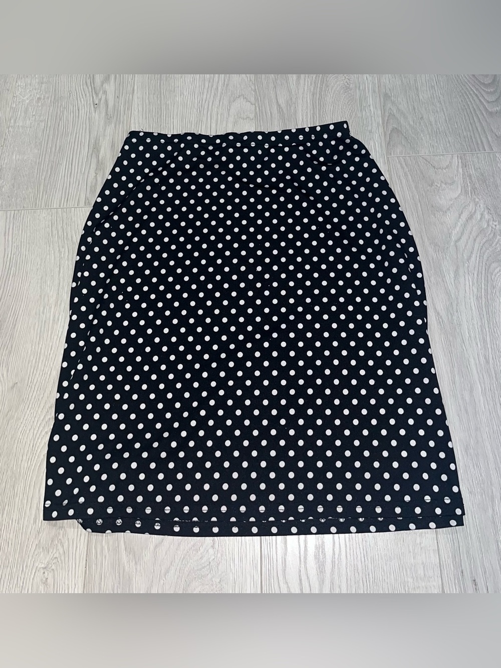 Black and White Polka Dot Skirt. 🖤🤍